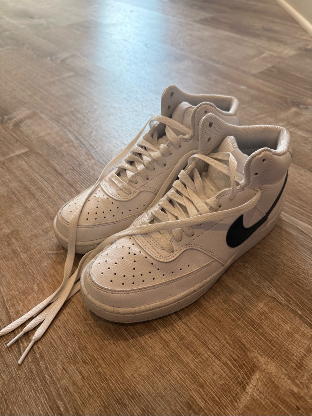 Men's Nike White High-Top Sneakers with Black Swoosh. Size 7. Worn 1 time!